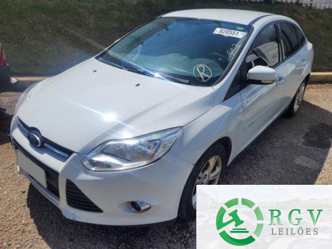 FORD FOCUS SEDAN 15/16