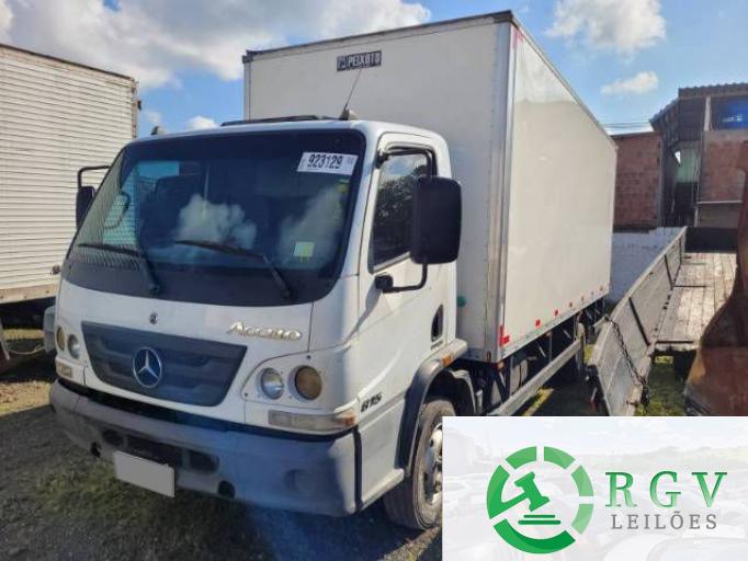 MERCEDES BENZ ACCELO 22/22